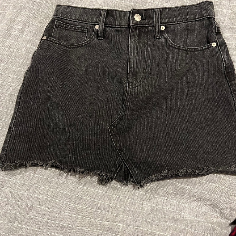 Madewell - Black Jean Skirt - Size 28